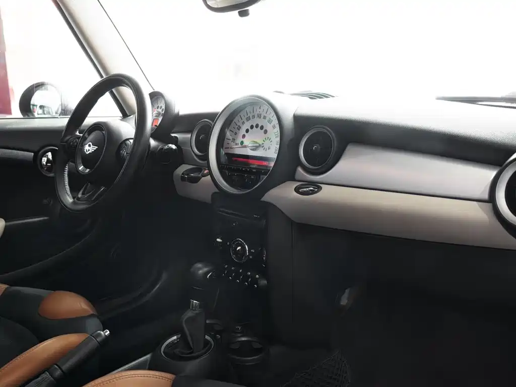 Mini Mini 2011 1.6L COOPER Fun