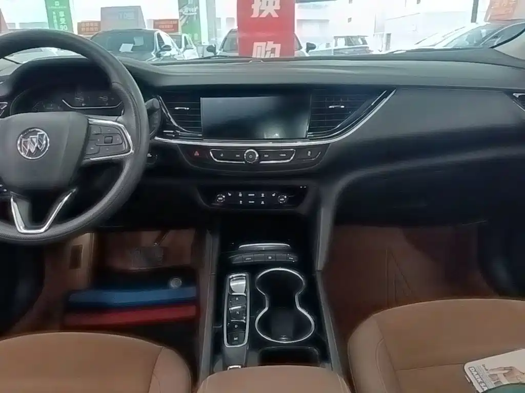 Buick Regal — миниатюра 13