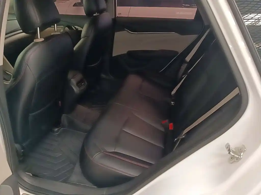 Buick Excelle — миниатюра 17