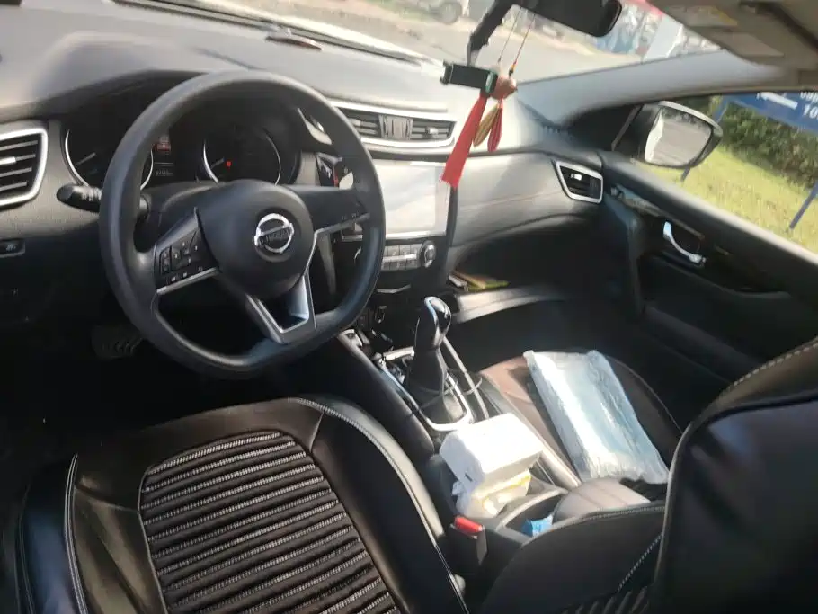 Nissan Qashqai — миниатюра 12
