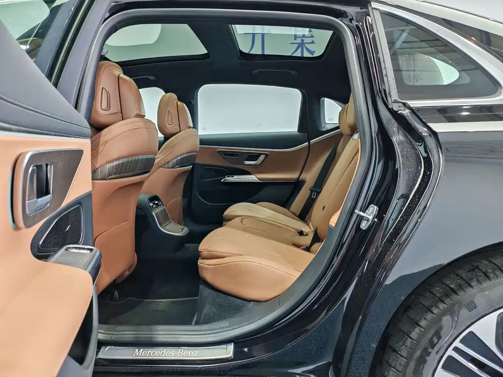 Mercedes-Benz E-Class New Energy — миниатюра 12