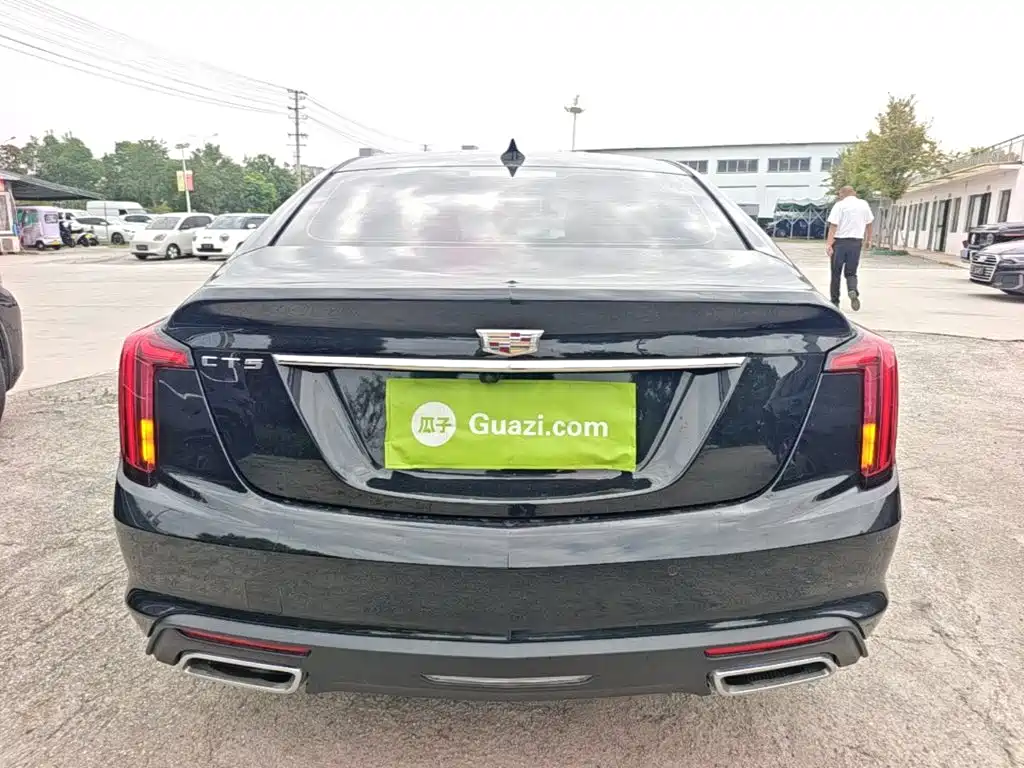 Cadillac CT5 — миниатюра 6
