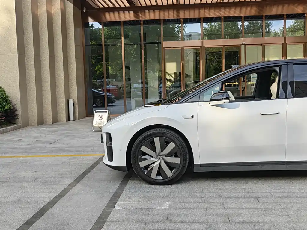 Li Auto Li i6 — миниатюра 5