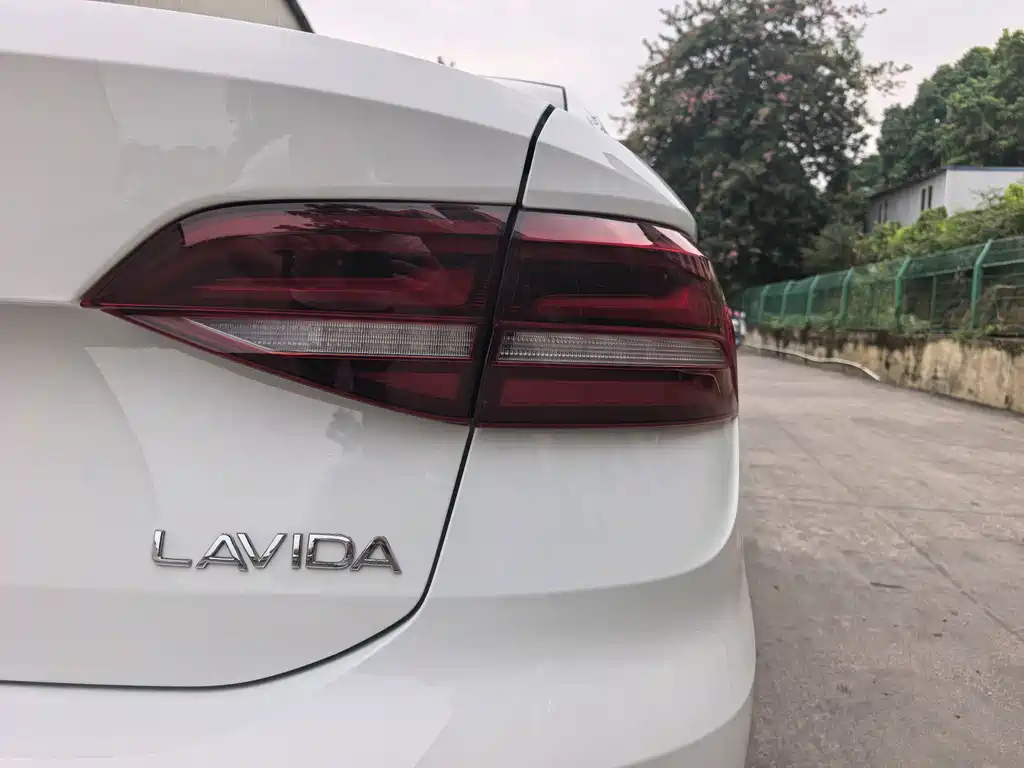 Volkswagen Lavida — миниатюра 16