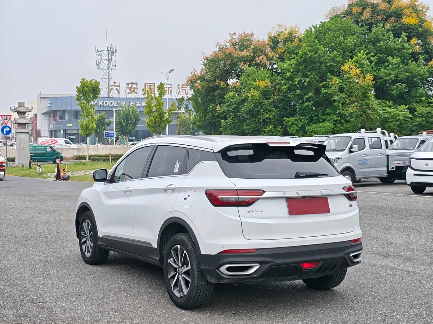 Geely Binyue 1.4 л 2021 г. Белый, пробег 33000 км