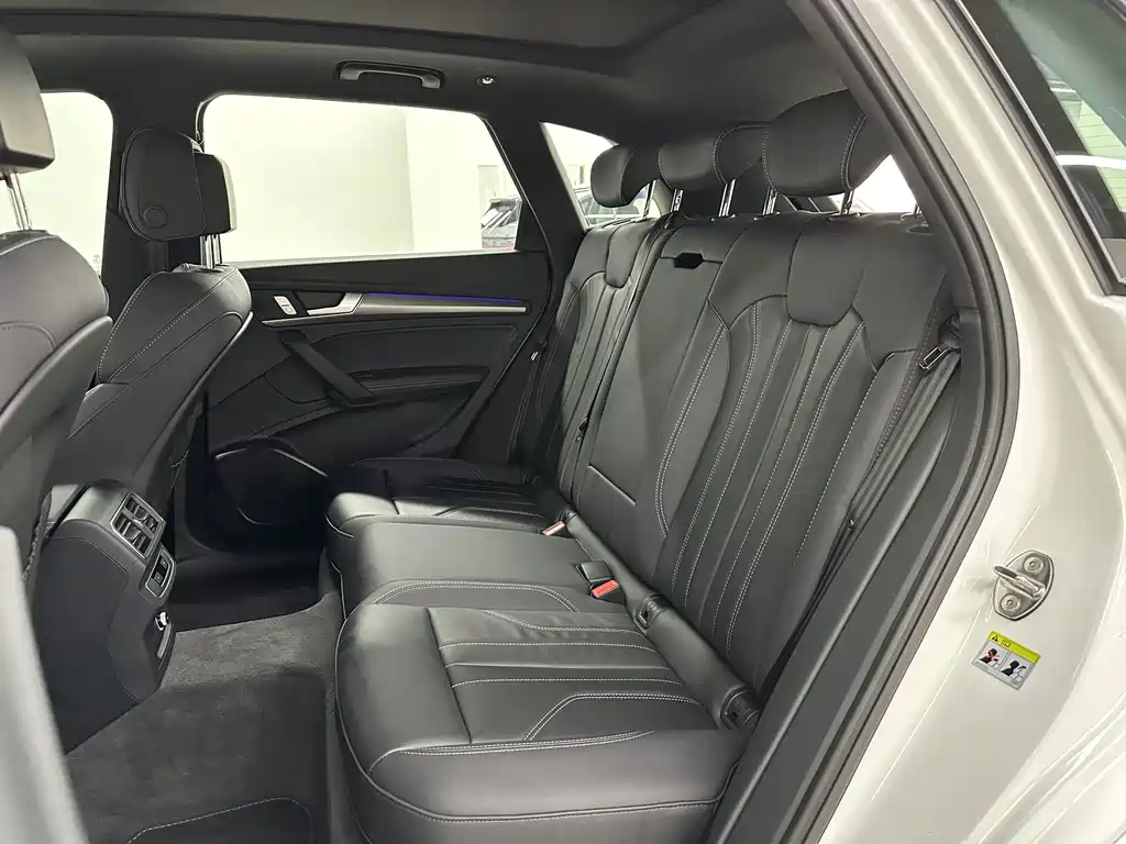Audi Q5L — миниатюра 12