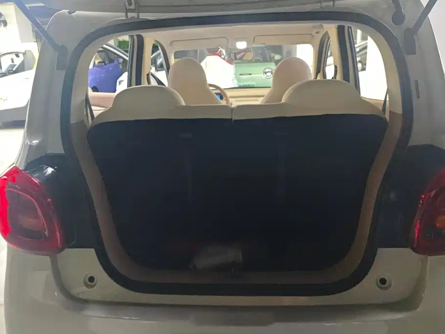 Wuling MINIEV — миниатюра 4