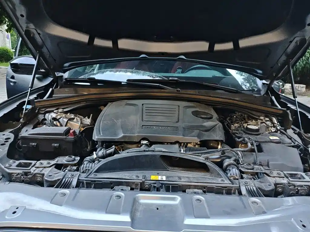 Jaguar F-PACE — миниатюра 16