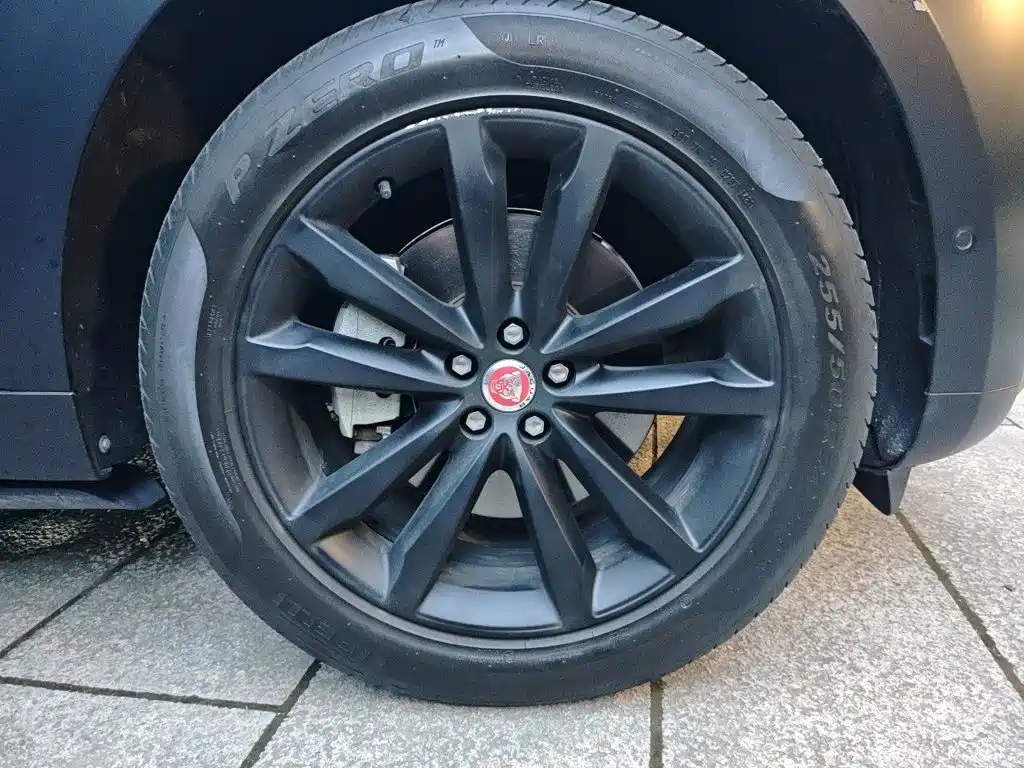 Jaguar F-PACE — миниатюра 26