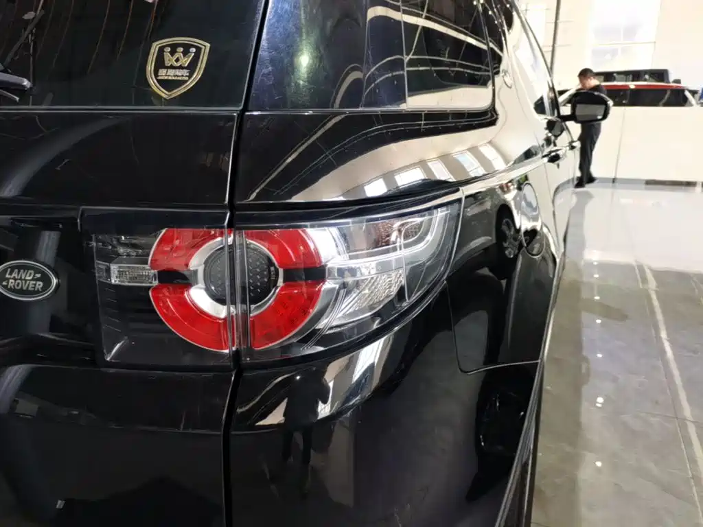 Land Rover Discovery Sport — миниатюра 8