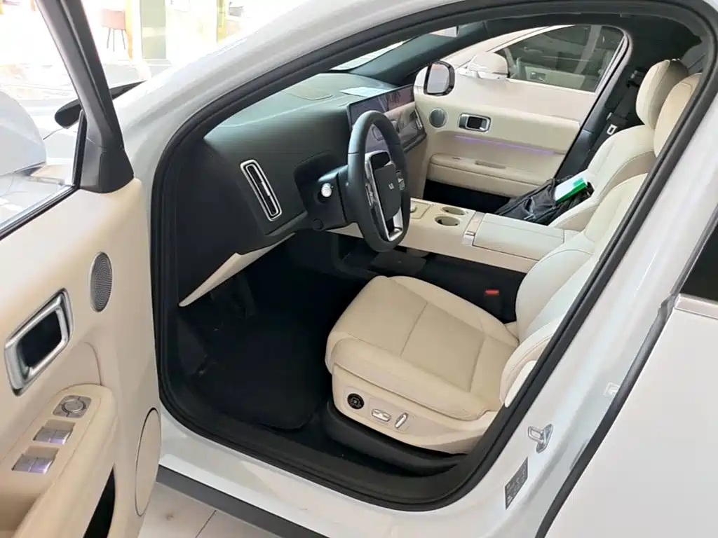 Li Auto Li L6 — миниатюра 16