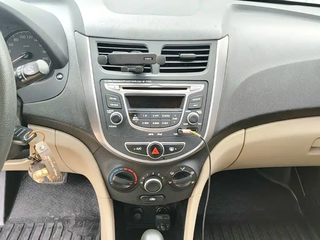 Hyundai Verna — миниатюра 13