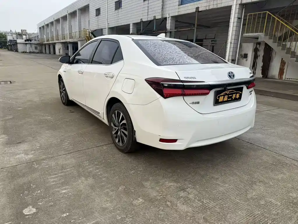 Toyota Corolla — миниатюра 8