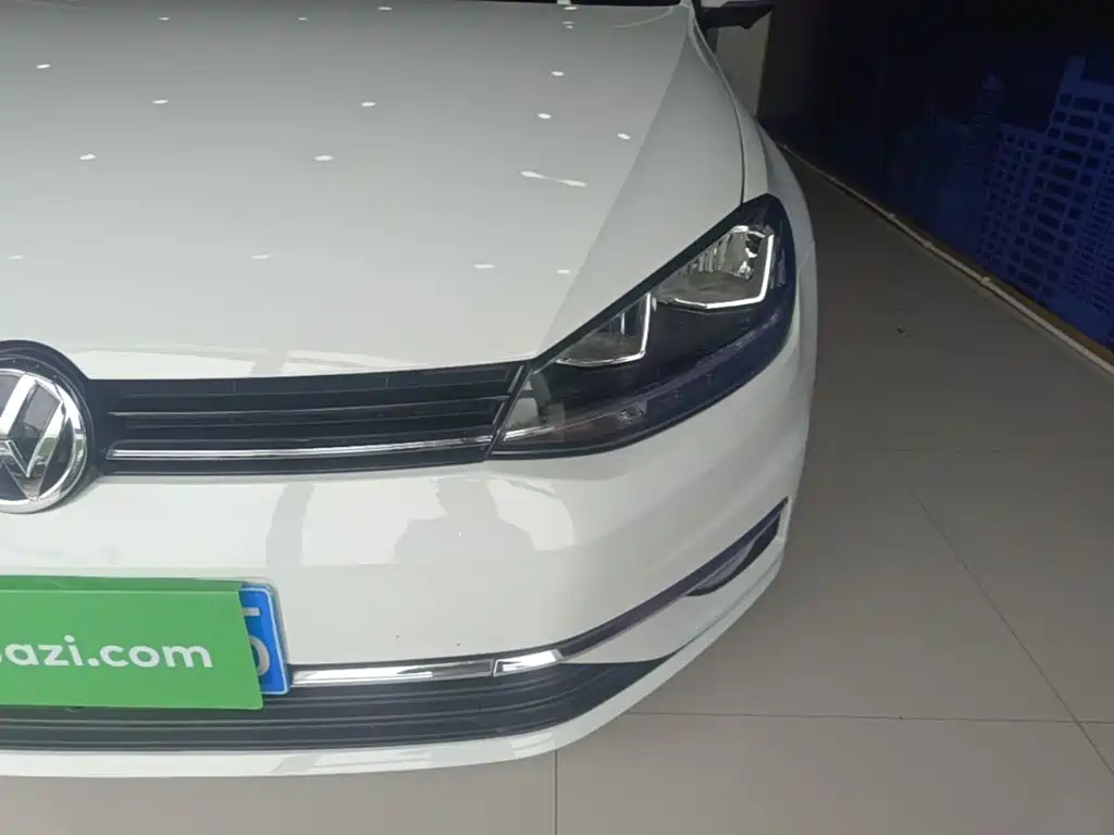 Volkswagen Golf — миниатюра 24
