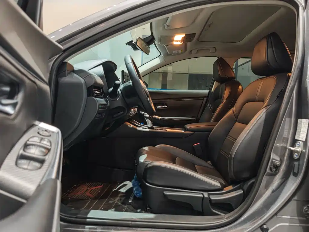 Nissan Sylphy — миниатюра 6