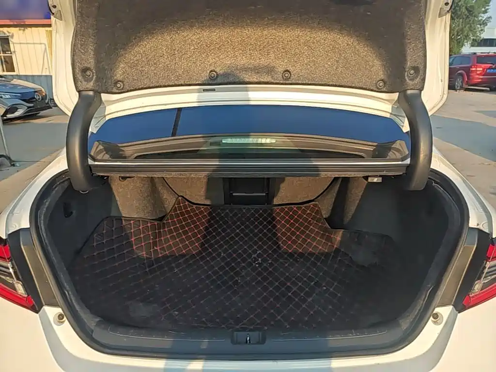 Honda Accord — миниатюра 19