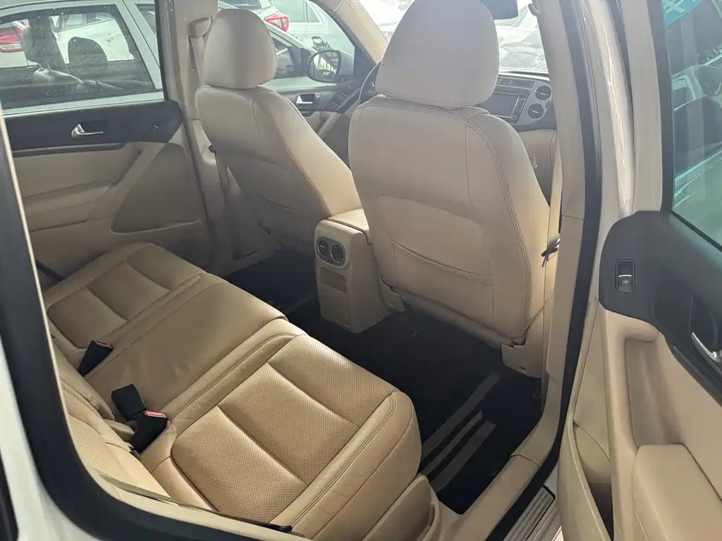 Volkswagen Tiguan — миниатюра 6