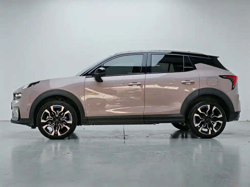Lynk & Co 06 — миниатюра 13