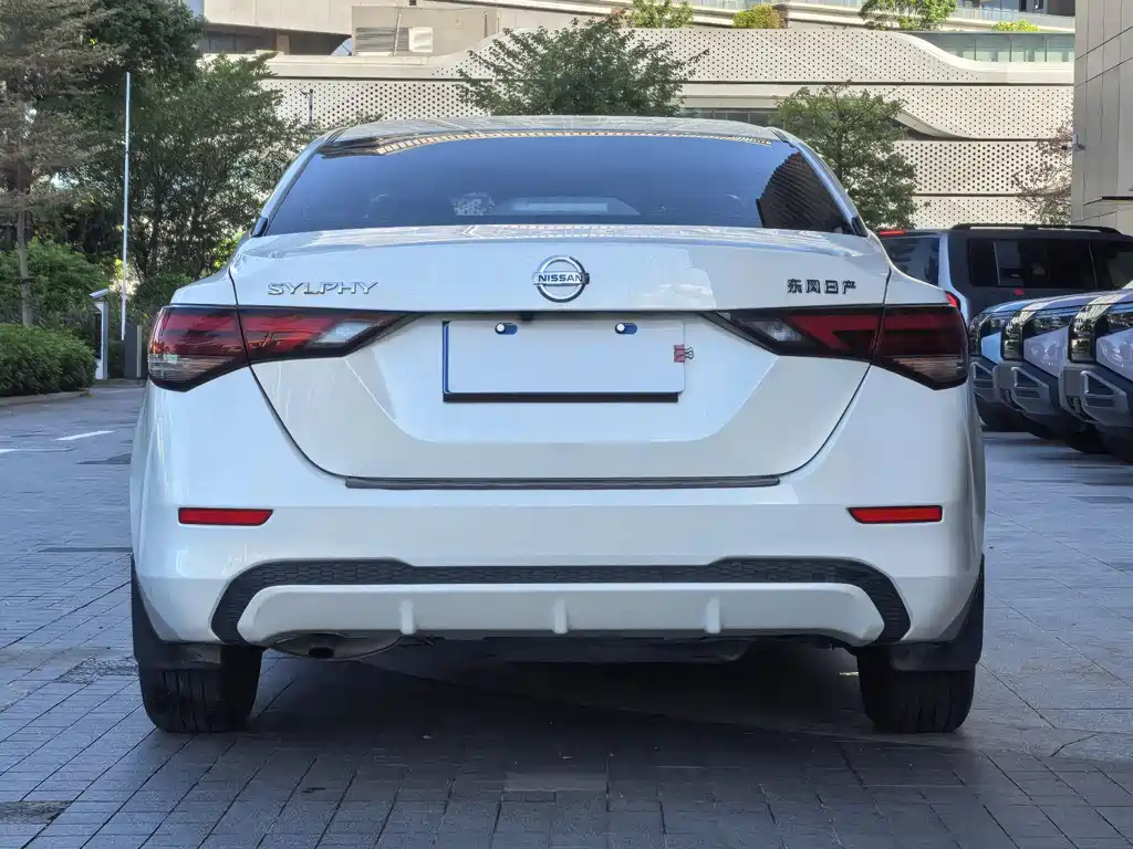 NISSAN XUAN YI