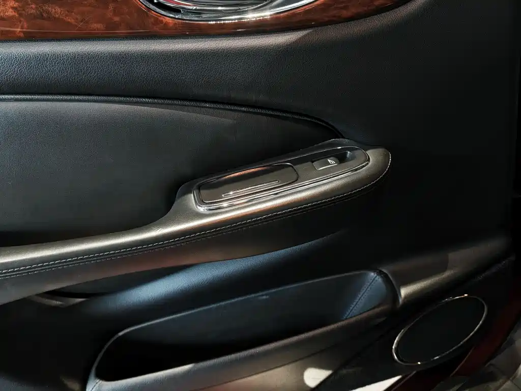 Jaguar XJ — фотографии объявления, Фото 11