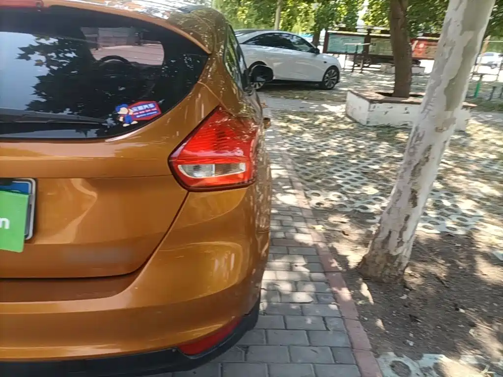 Ford Focus — миниатюра 8
