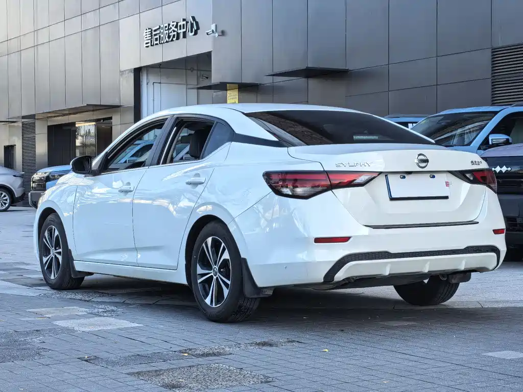 NISSAN XUAN YI