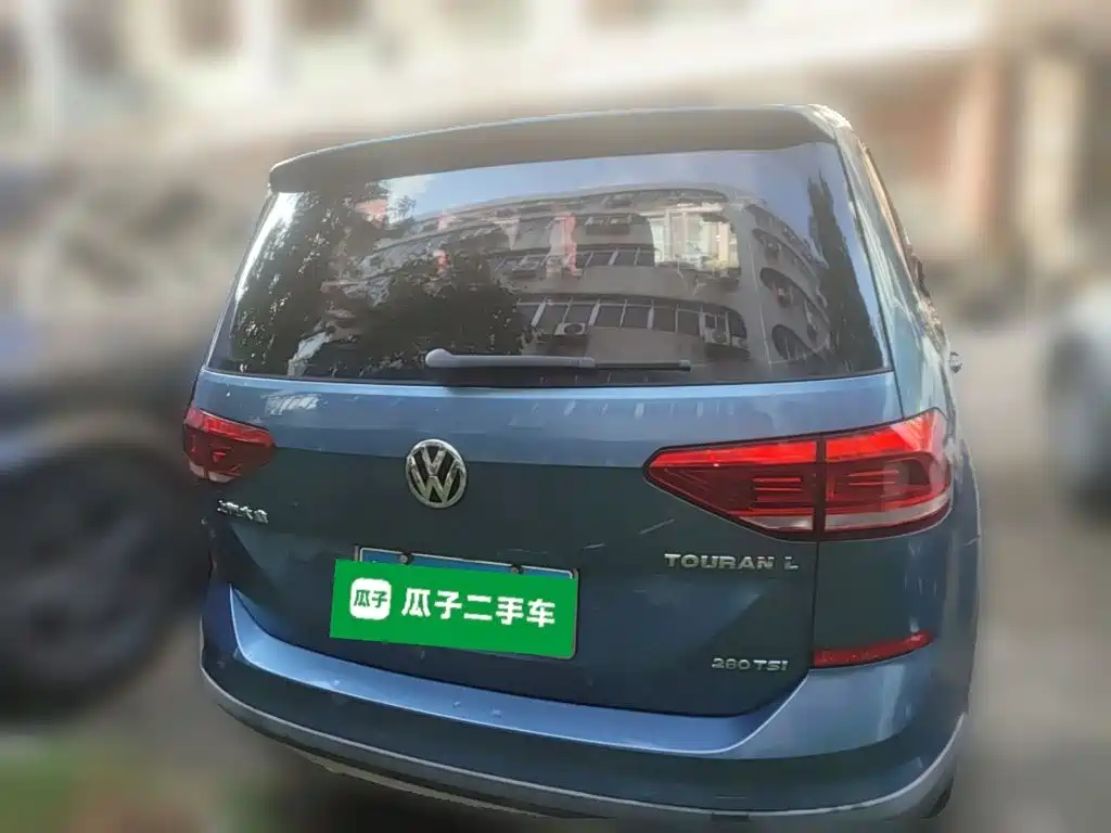 Volkswagen Touran — миниатюра 3