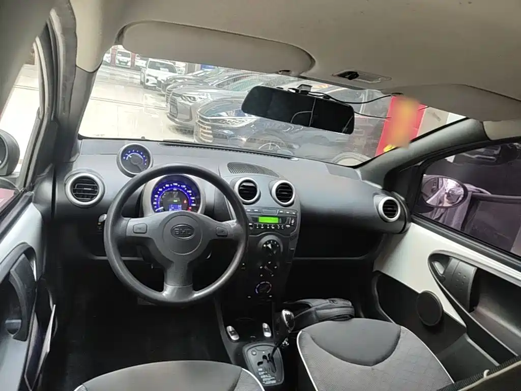BYD F0 — миниатюра 10