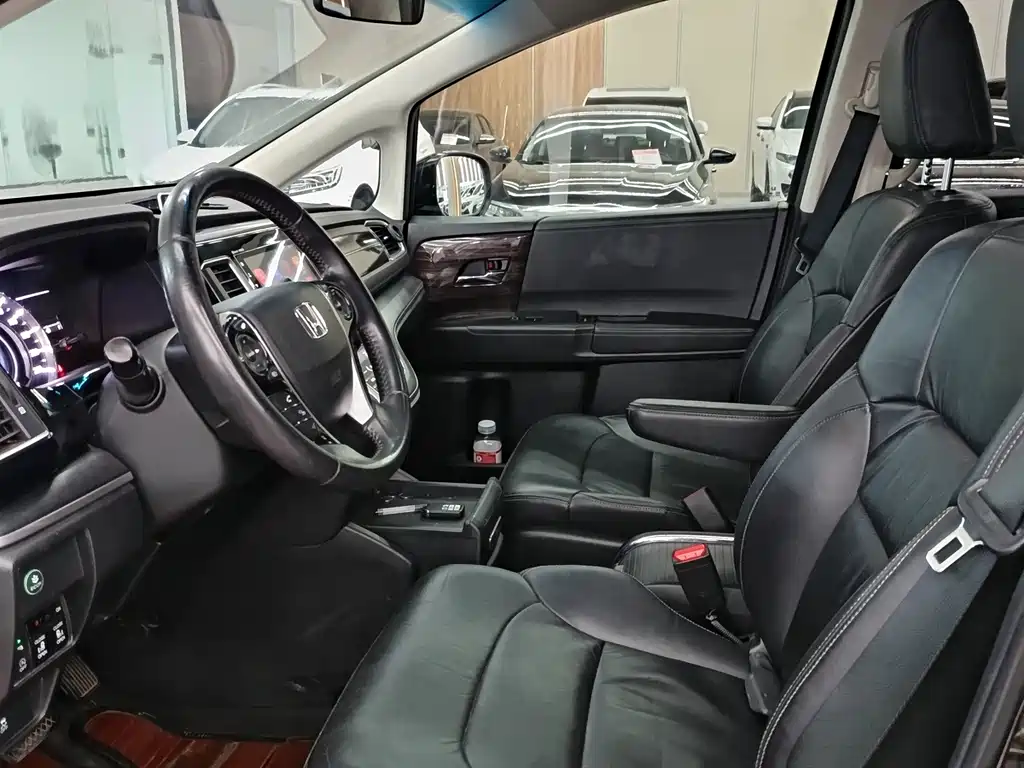 Honda Elysion — миниатюра 7