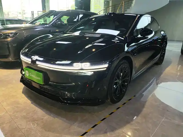 2024 Zeekr 007