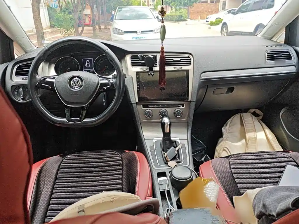 Volkswagen Golf — миниатюра 13