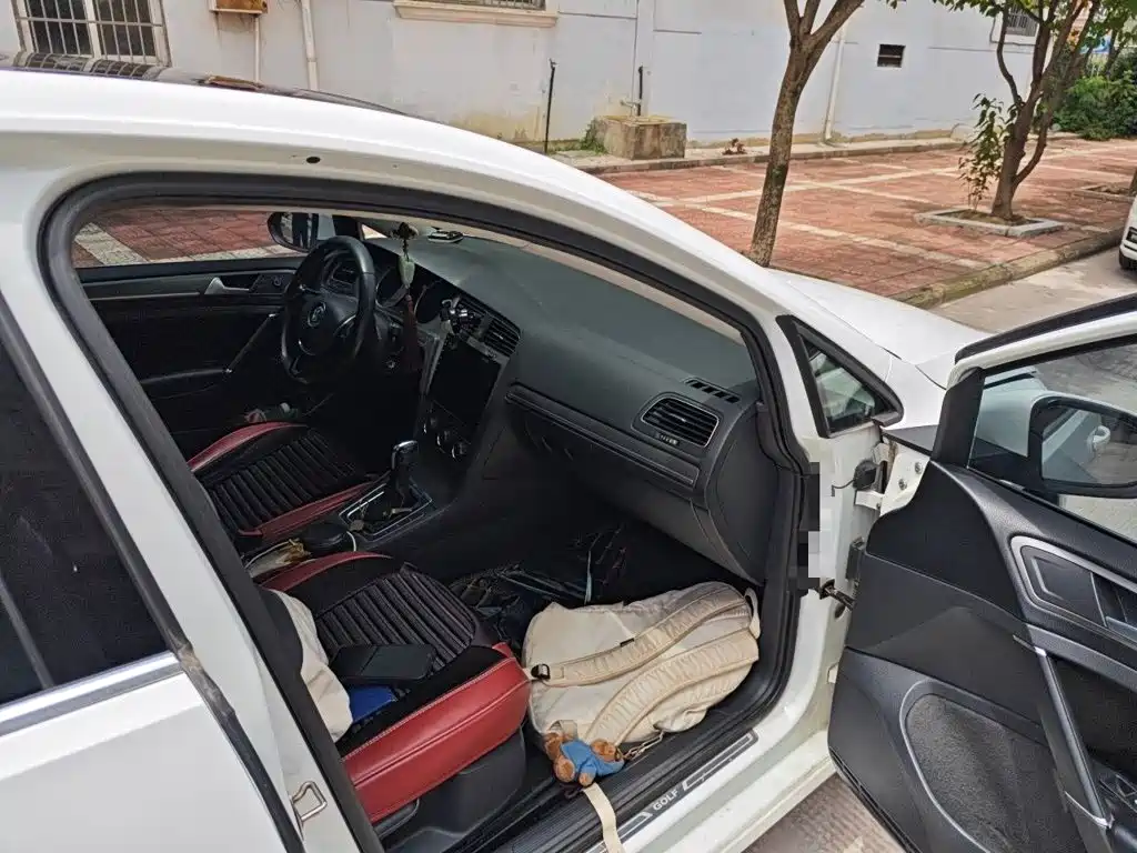 Volkswagen Golf — миниатюра 20