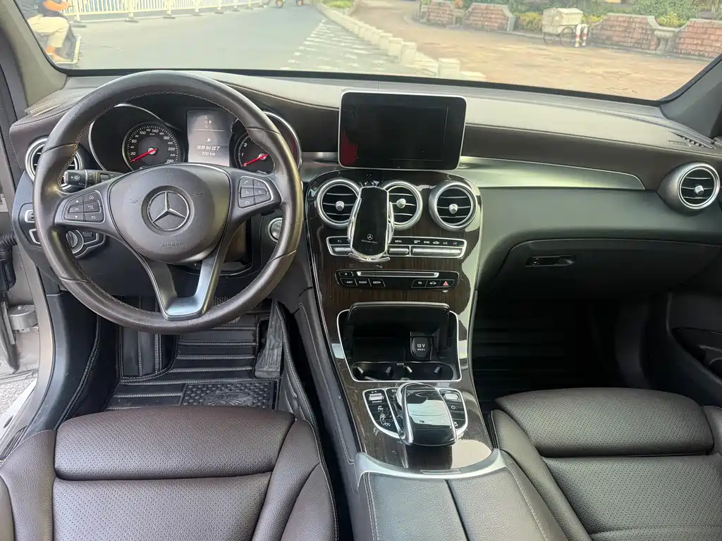 Mercedes-Benz GLC — миниатюра 6