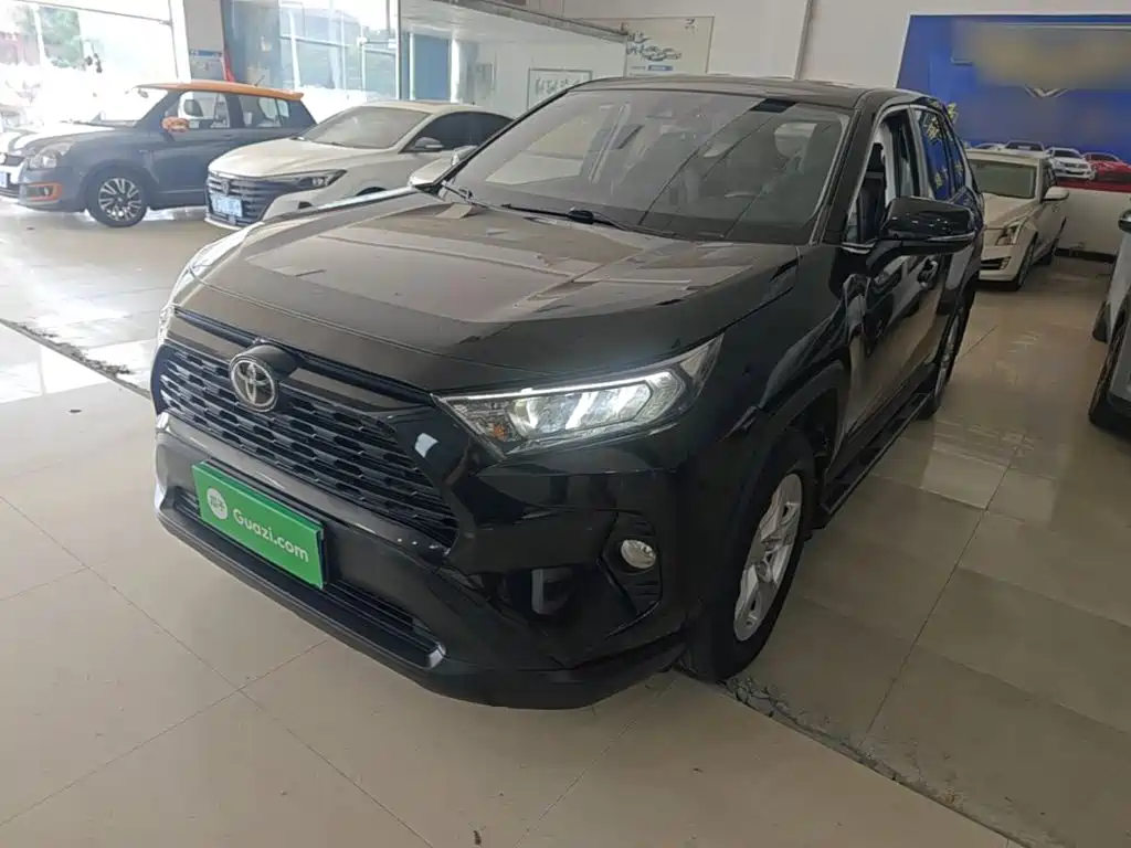 Toyota RAV4 — миниатюра 2