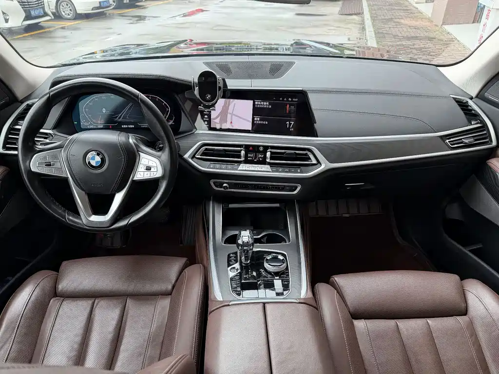 BMW X7 2021 xDrive40i Lead Luxury