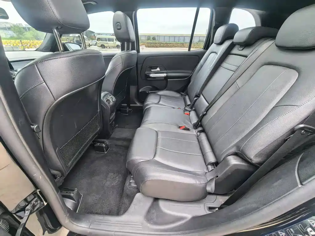Mercedes-Benz GLB — миниатюра 6