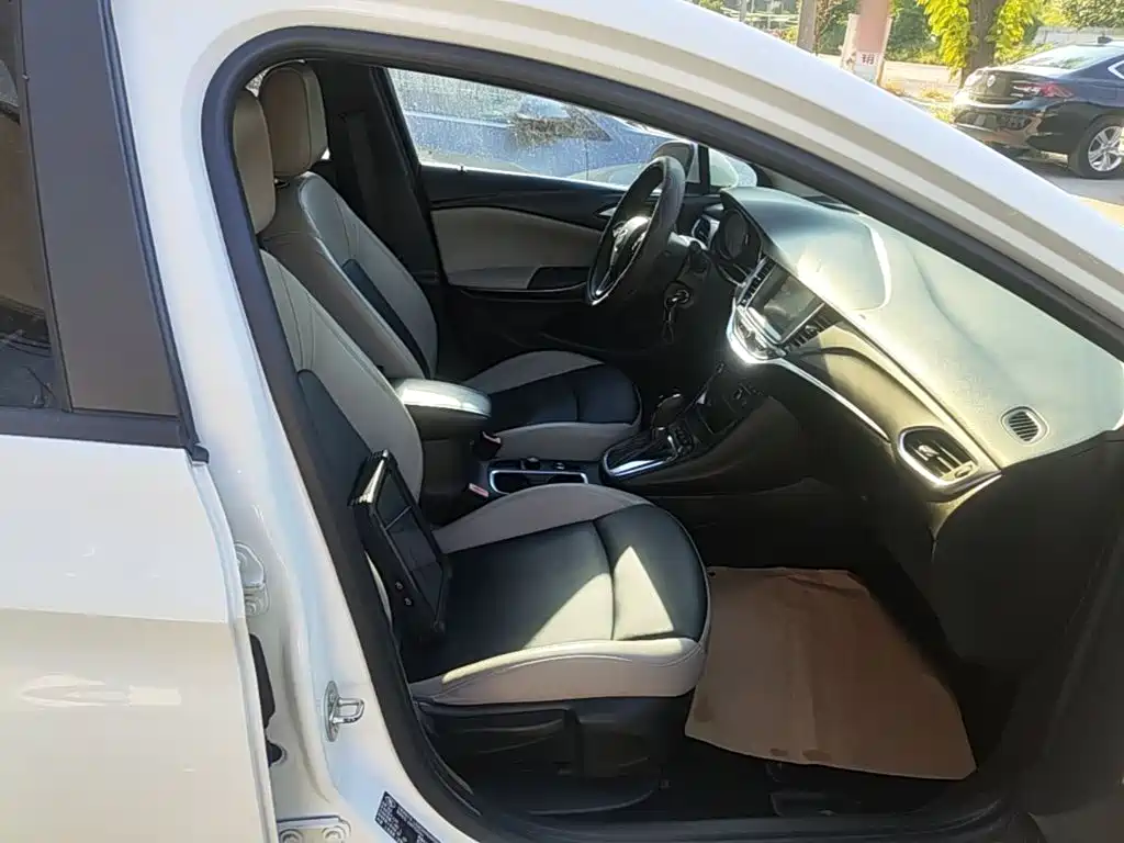 Buick Verano — миниатюра 25