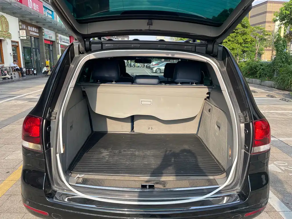 Volkswagen Touareg — миниатюра 20