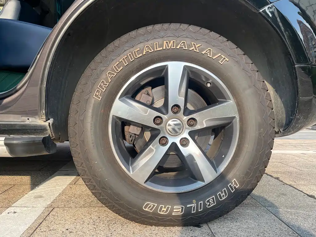 Volkswagen Touareg — миниатюра 21