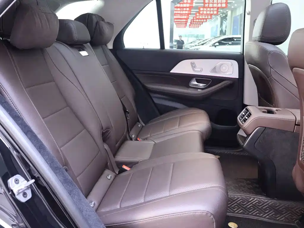 Mercedes-Benz GLE (Import) — миниатюра 22