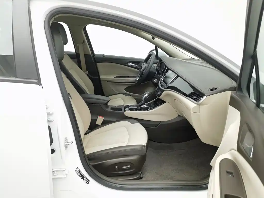 Buick Verano — миниатюра 23