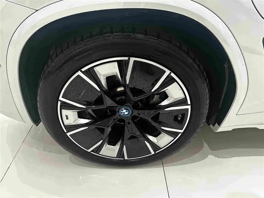 BMW iX3 — миниатюра 5