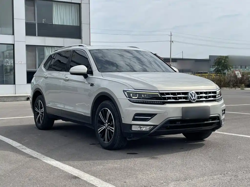 Volkswagen Tiguan L — миниатюра 4