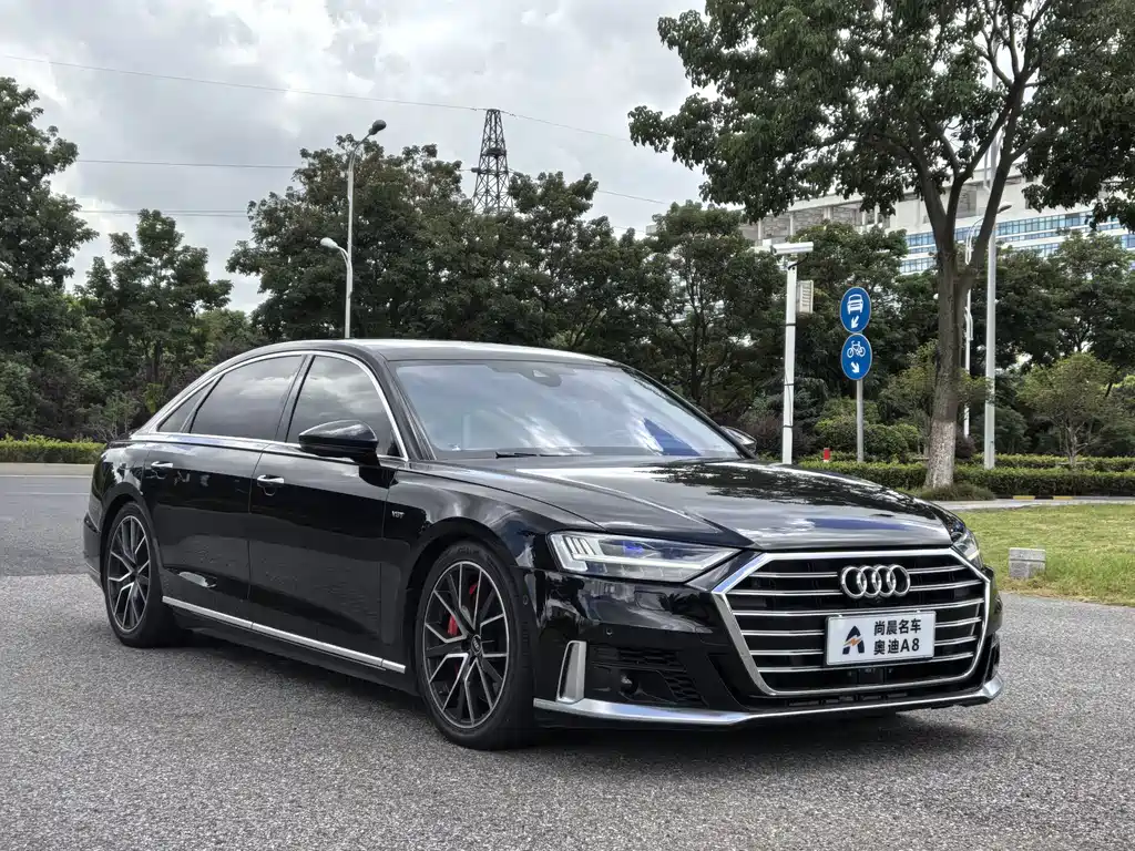 Audi A8 — миниатюра 3