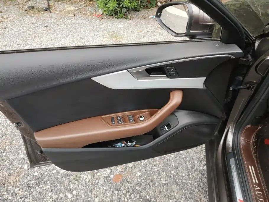 Audi A4L — миниатюра 7