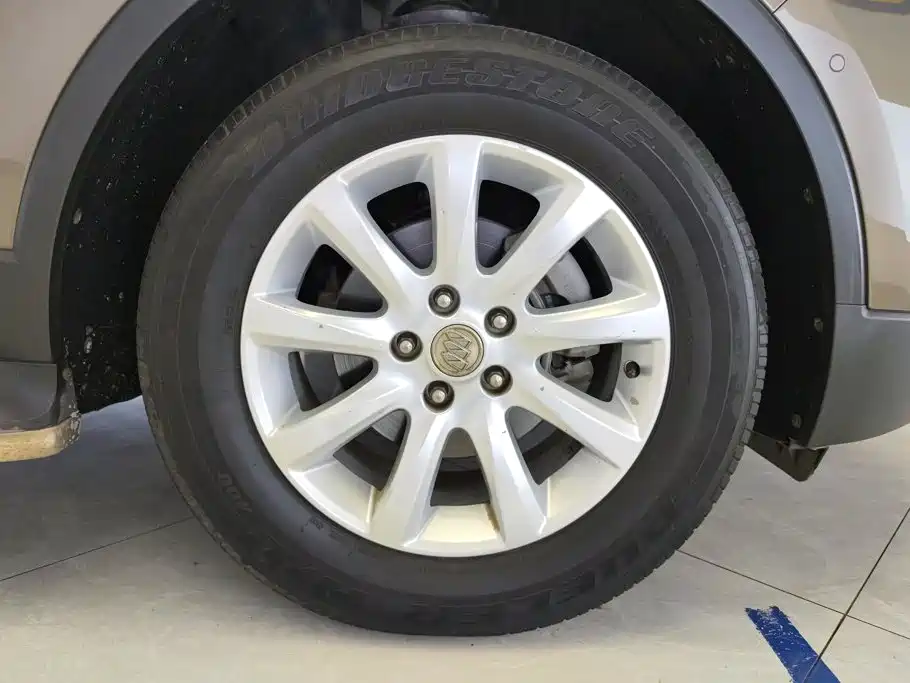 Buick Envision Plus — миниатюра 6