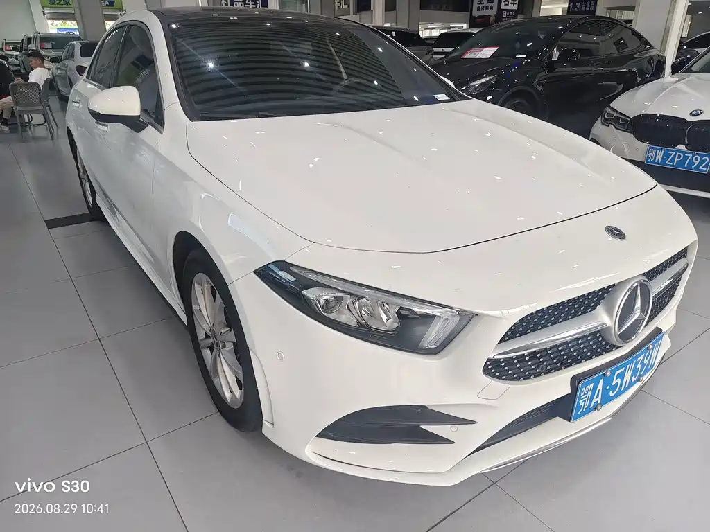 Mercedes-Benz A-Class — миниатюра 3
