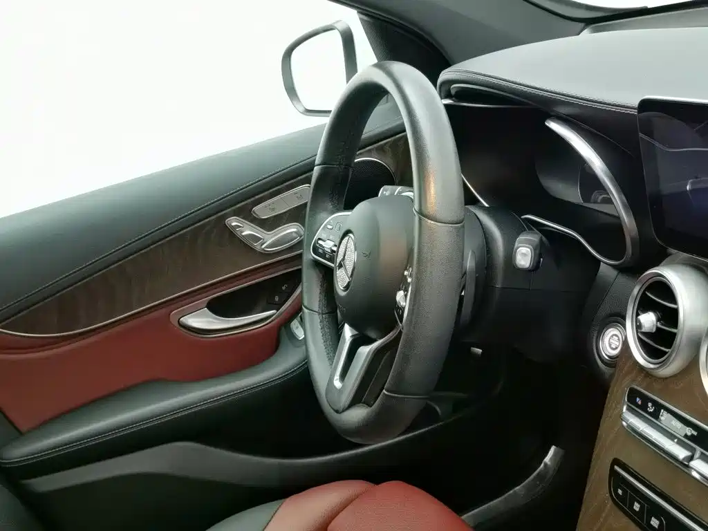Mercedes-Benz GLC — миниатюра 22
