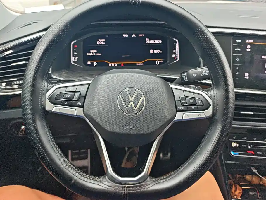 Volkswagen X — миниатюра 15