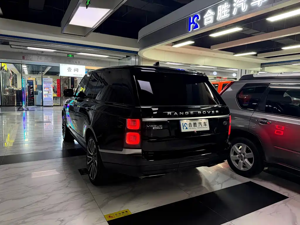 Land Rover Range Rover — миниатюра 9